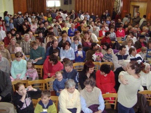 Hraje celá dědina aneb S veselou myslí na nesmysly. - 18.3.2006